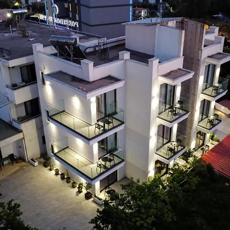 Poseidon Hotel *